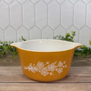 Vintage Pyrex Butterfly Gold # 473-B 1 QT Cinderella Casserole Dish No Lid